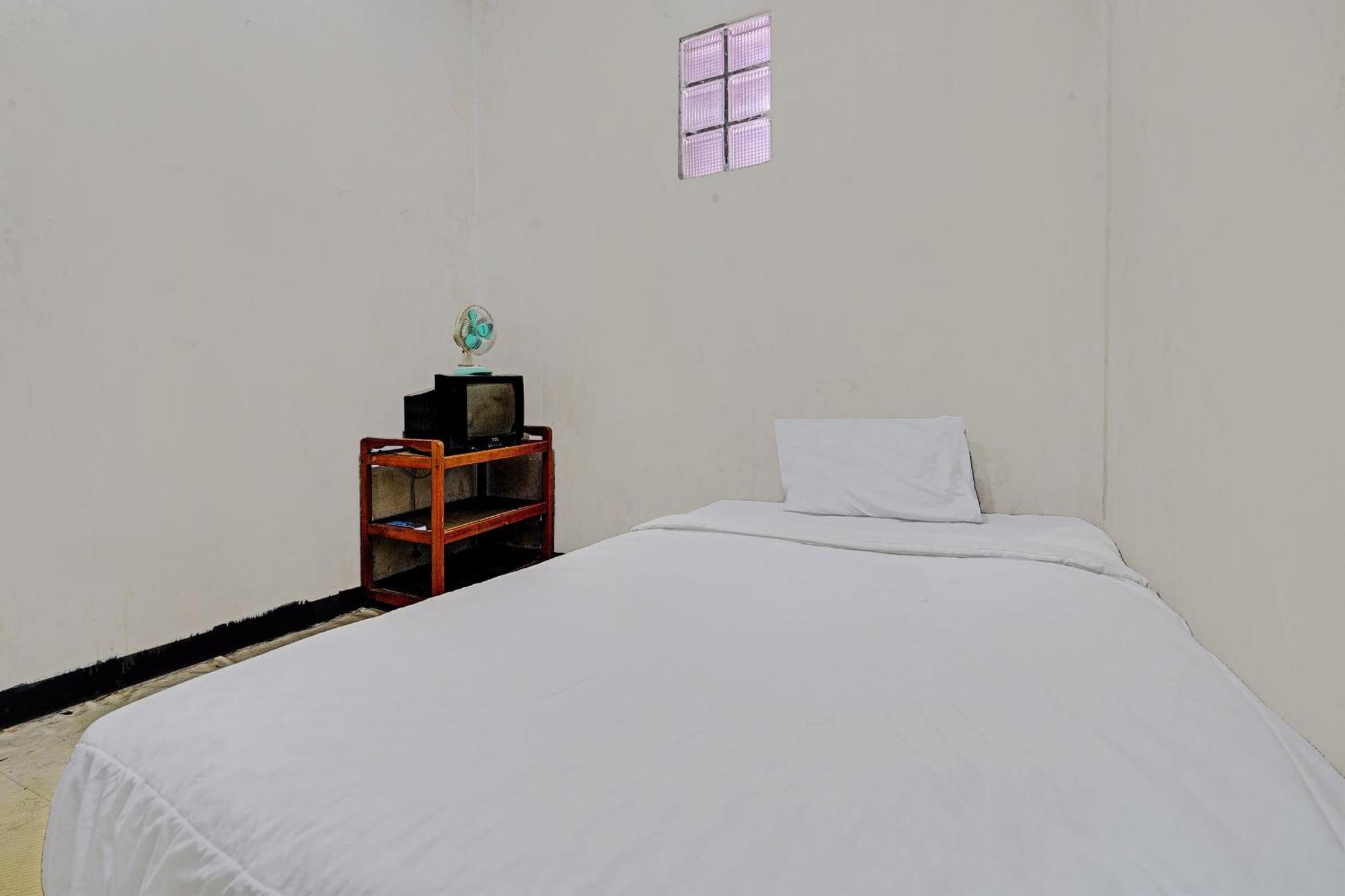 万隆 Oyo Life 92709 Kost Teras Cikapundung Syariah酒店 外观 照片